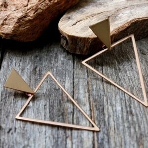 BOSTON PROPER RETRO VINTAGE TRIANGLE EARRINGS